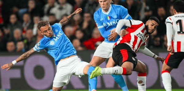 2-6！欧冠崩盘溃败 曼联旧将双响 五大联赛卫冕冠军创造耻辱纪录