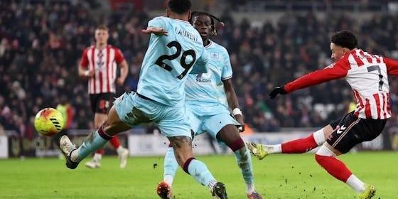 桑德兰 3-0 伯恩利：迪亚拉闪耀全场，“黑猫”完胜低迷“红酒军团”