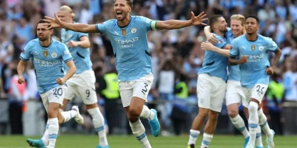 社区盾比赛回顾：半残阵容问鼎社区盾，曼城得用英超五连冠击碎魔咒