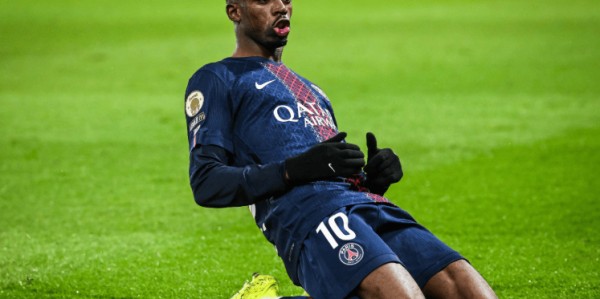 5场5球1助攻＋绝美吊射！金球先生重返巅峰，冲击欧冠打脸姆巴佩