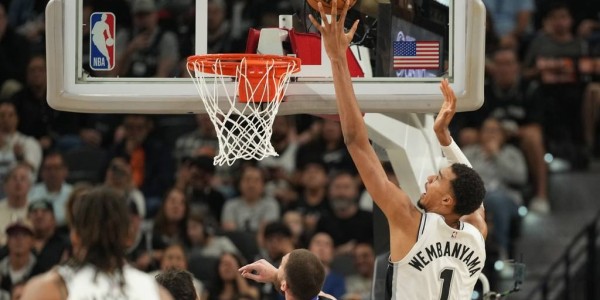 马尔卡宁29分文班亚马空砍32+7 爵士终结马刺8连胜