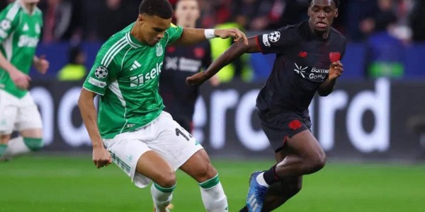 德甲劲旅勒沃库森末分钟绝平英超劲旅纽卡斯尔，格里马尔多关键时刻拯救球队